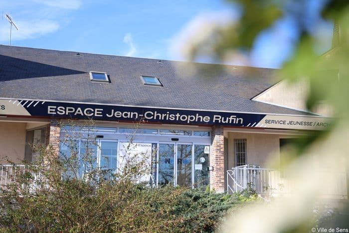 Visites guidées, conférence et exposition aux archives municipales à la ludo-médiathèque - Espace Jean-Christophe Rufin · photo 1
