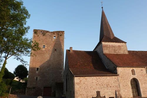 Visite commentée ou libre à l'église, à la chapelle St Ploto et à la tour et son musée · photo 1