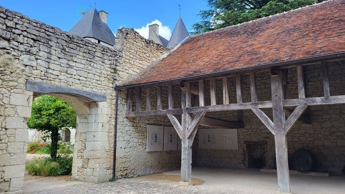 Exposition "Histoire des restaurations du Château du Rivau" · photo 1