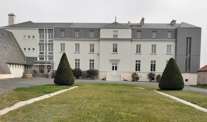 Visite libre d'une partie du château de la Hillière · photo 1