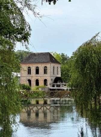 Église Saint-Nicolas à Vitz sur Authie · photo 1