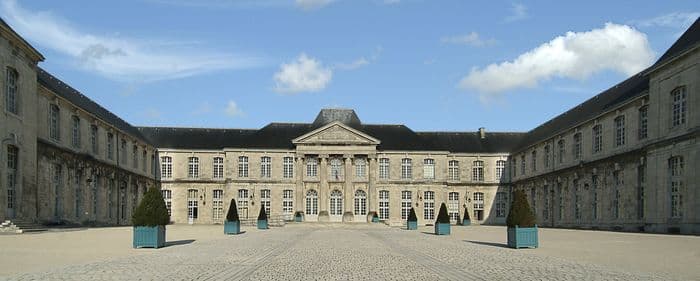 Découvrez l'ancien Palais de Plaisance du Roi Stanislas, dernier Duc de Lorraine · photo 1