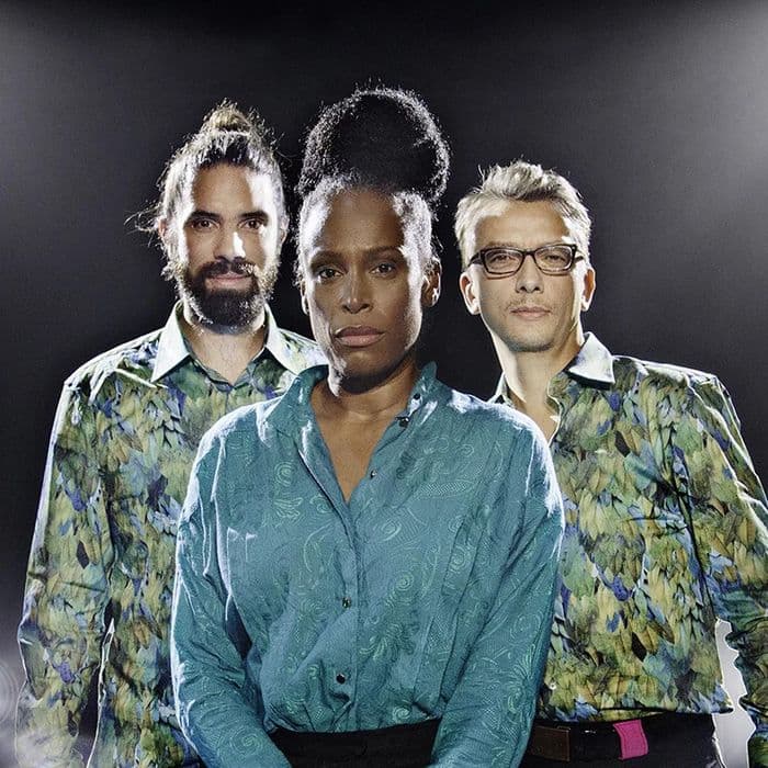 Sandra Nkaké Trio à l'oppidum d'Ensérune · photo 1