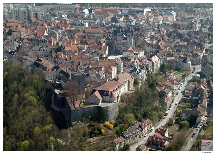 Découverte libre des remparts du Vieux Chaumont · photo 1