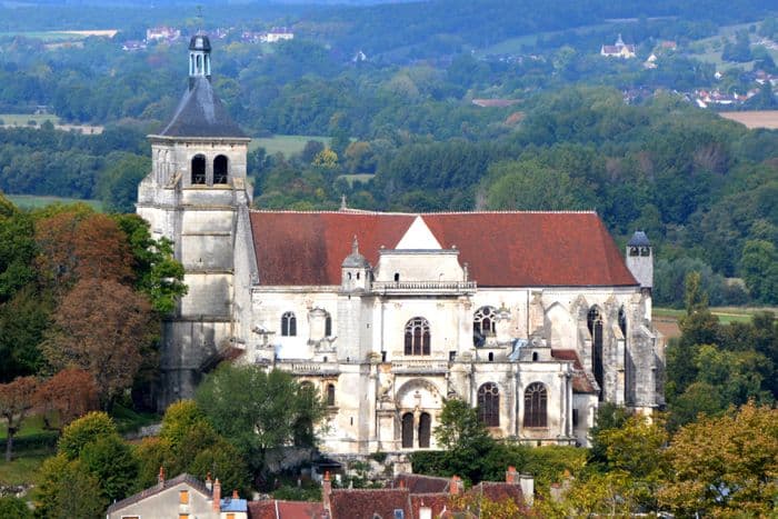 Découvrez l'église Saint-Pierre · photo 1