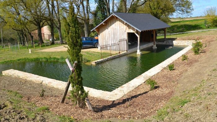 Visite du lavoir-abreuvoir de Montépin · photo 1