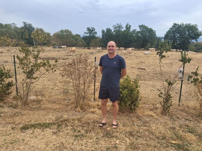 INNOV'ACTION : Prolonger la durée de vie de vos prairies grâce au sur-semis · photo 1