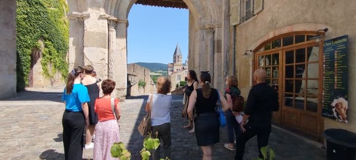 Visite guidée de la cité médiévale de Cluny · photo 1