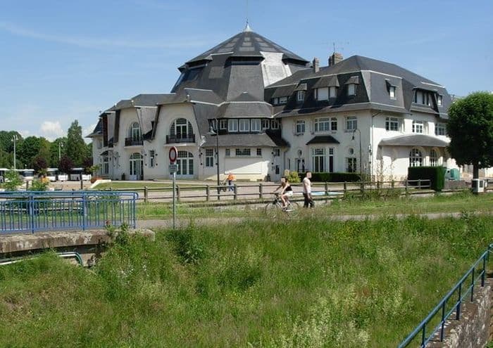 Plongez dans l'histoire de ce “foyer social” exceptionnel · photo 1