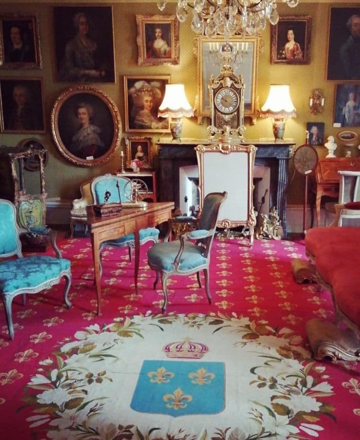Un château en Haut-Anjou, Visites guidées des intérieurs du château de La Montchevalleraie par les propriétaires à Aviré · photo 1