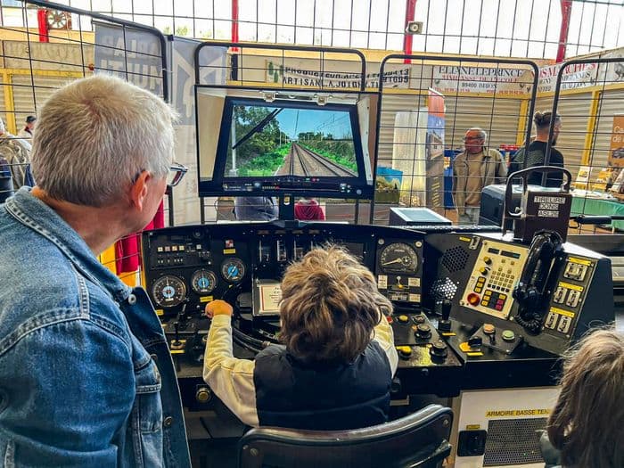 Présentation et animation d’un simulateur de conduite · photo 1