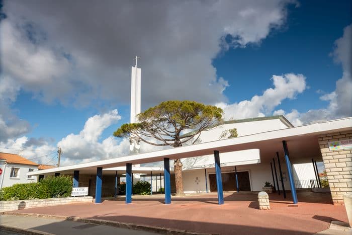 VISITE ÉCLAIR : le centre protestant · photo 1
