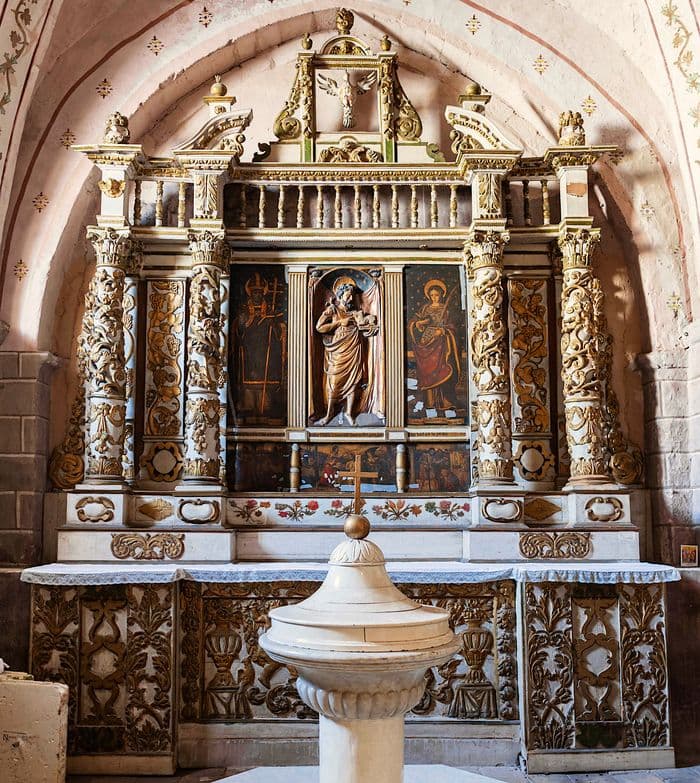 Exposition "Patrimoine cultuel en danger - Restauration du Retable Saint-Jean-Baptiste" à Roquebrune-sur-Argens · photo 1