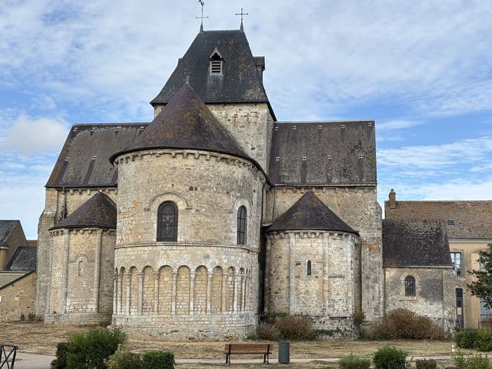 Visite libre de l'église Saint-Laurent de Neuvy-en-Champagne · photo 1
