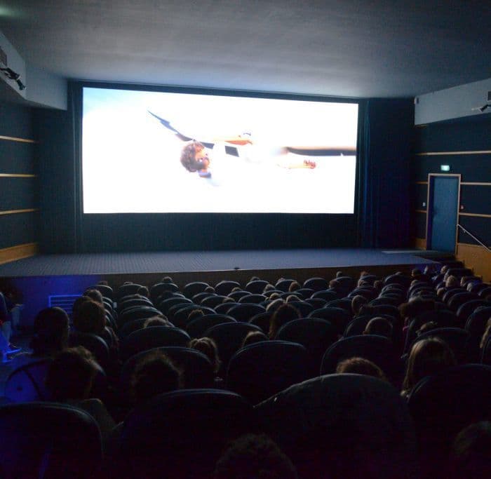Consultez le programme du Cinéma LE CASTELIA ! · photo 1