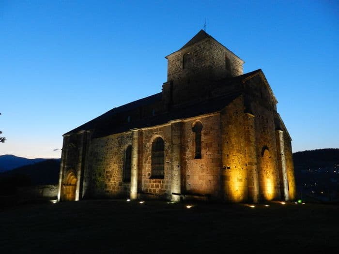 Visite guidée du village et de l'église de Bredons · photo 1