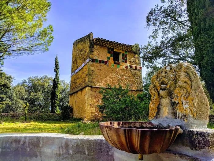 Domaine Saint-Antonin – Un voyage au cœur de la Provence traditionnelle · photo 1