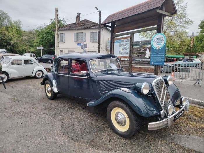 Exposition de véhicules anciens sport et prestige · photo 1