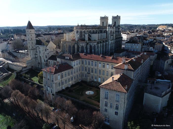 Visite guidée de la préfecture du Gers · photo 1