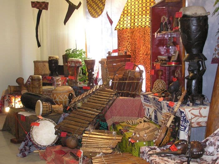 [Visite commentée] Percussions d'Occitanie et du monde : regards croisés sur la musique et les cultures populaires · photo 1