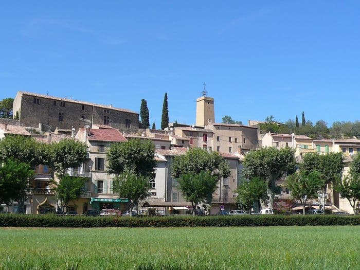 Visite commentée du centre historique du village de Jouques · photo 1