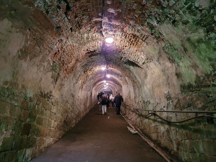 VISITE GUIDÉE: LES FORTIFICATIONS SECRÈTES DE MONTREUIL-SUR-MER · photo 1