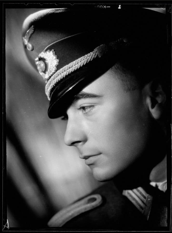 Portraits d'une époque : photos du studio Harcourt sous l'Occupation - Exposition · photo 1