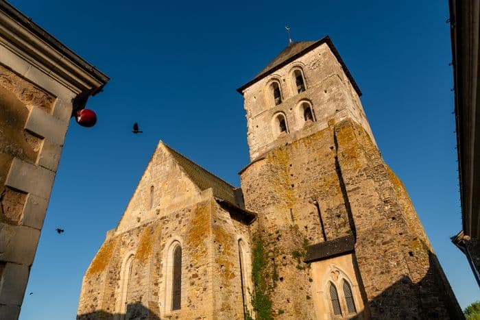 Eglise Saint Médard de Cheviré-le-Rouge · photo 1