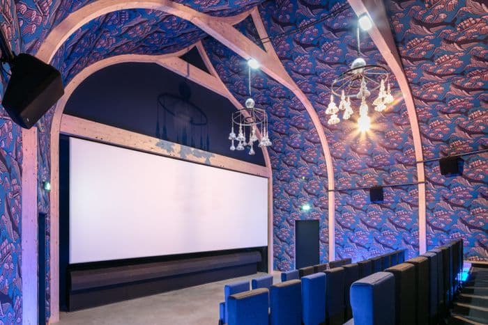 Visite des salles de cinéma du SEW · photo 1