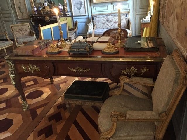 Atelier de restauration patrimoine mobilier d'époque · photo 1