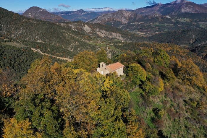 Randonnée à La Chapelle du Petit-Paris en Drôme provençale · photo 1