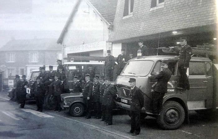 Les Parlottes : Mémoire de La Guerche avec les anciens pompiers (JEP) · photo 1