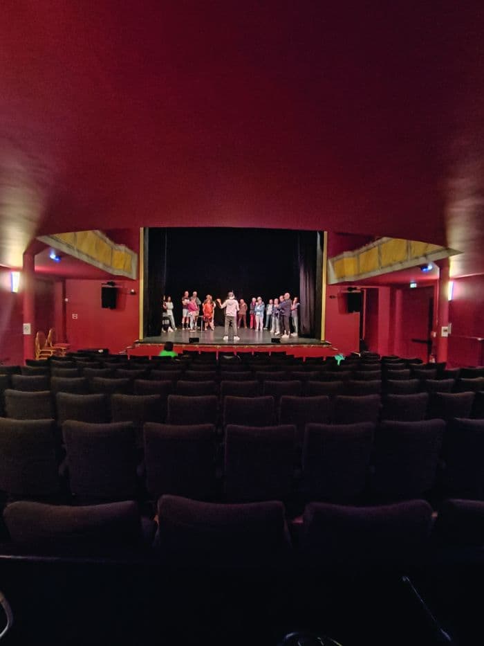 Sous les ors du théâtre municipal · photo 1