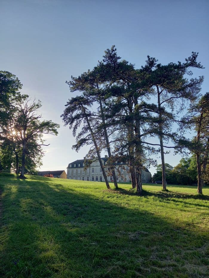 Visite guidée du château de la Pannonie et de l'église Saint-Cyr Sainte-Juliette · photo 1