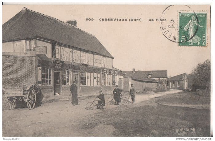 Exposition de photographies et cartes postales locales anciennes · photo 1