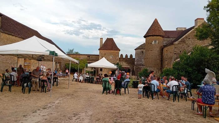 Visites guidées du Château Pontus de Tyard · photo 1