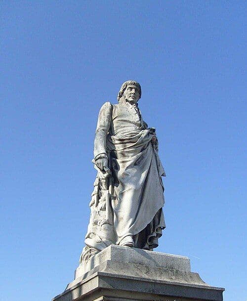 Présentation et analyse de la statue de Ladoucette à Gap · photo 1