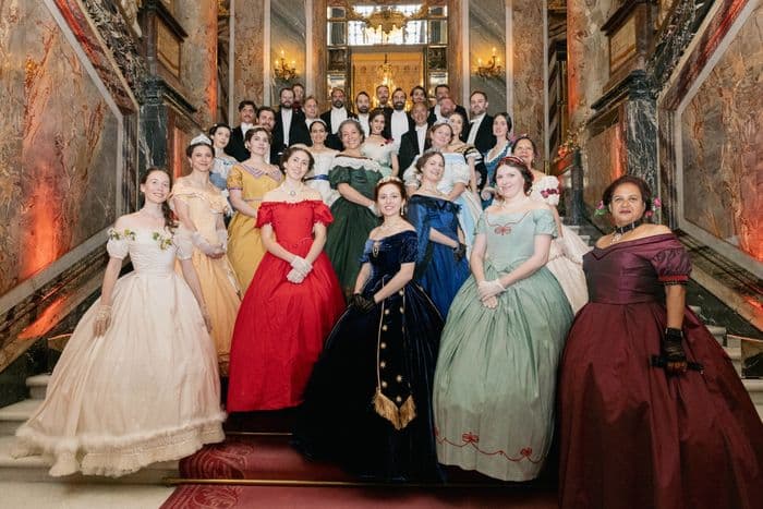 Déambulations costumées et démonstrations de danse · photo 1