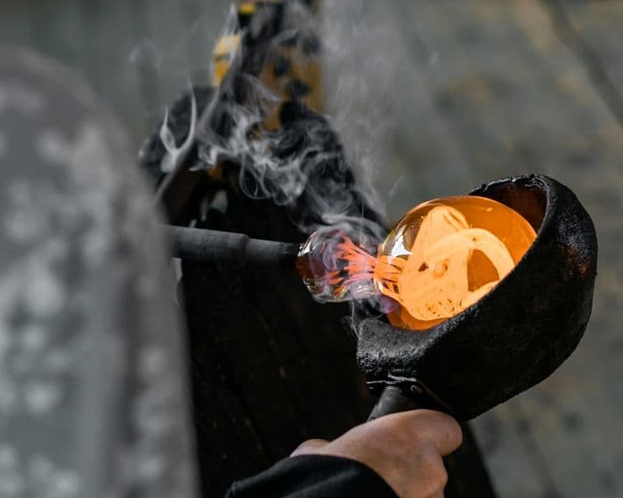 Soufflage du verre à la canne · photo 1