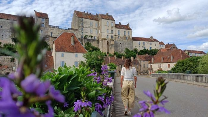 Visite du village et de l'église de Pesmes · photo 1