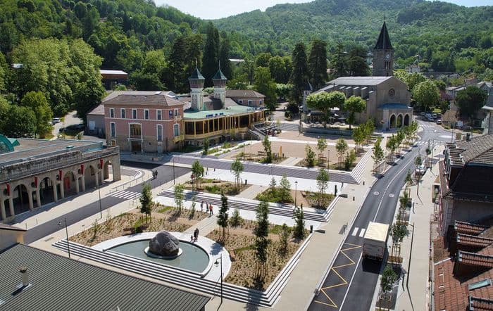 Visite de la place du Casino d'Ax-les-Thermes · photo 1