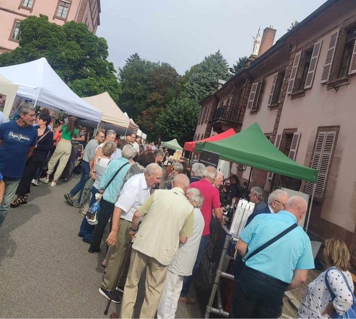 Marché des artisans et producteurs locaux · photo 1