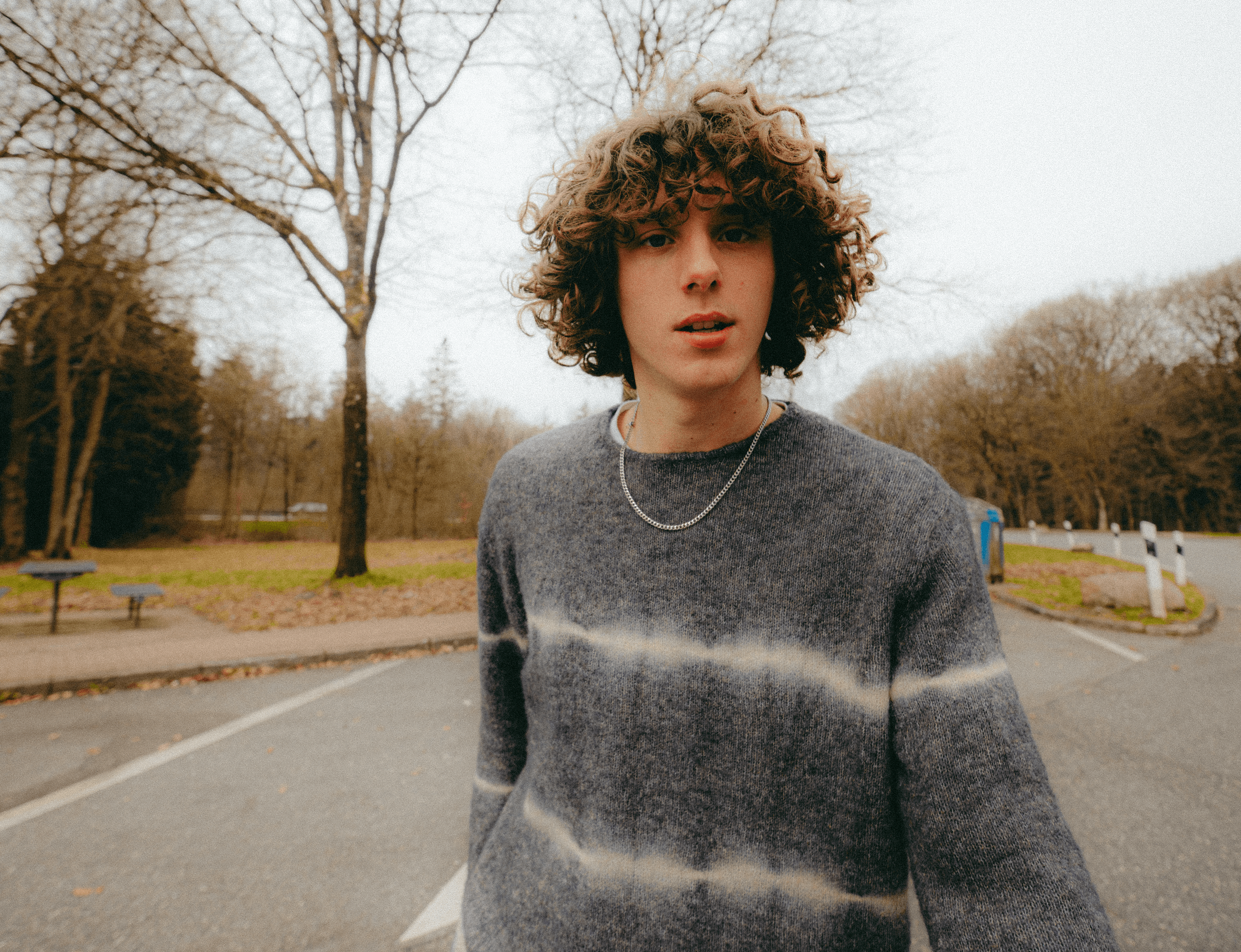 ALEX SPENCER, Support: weeklyn · photo 1