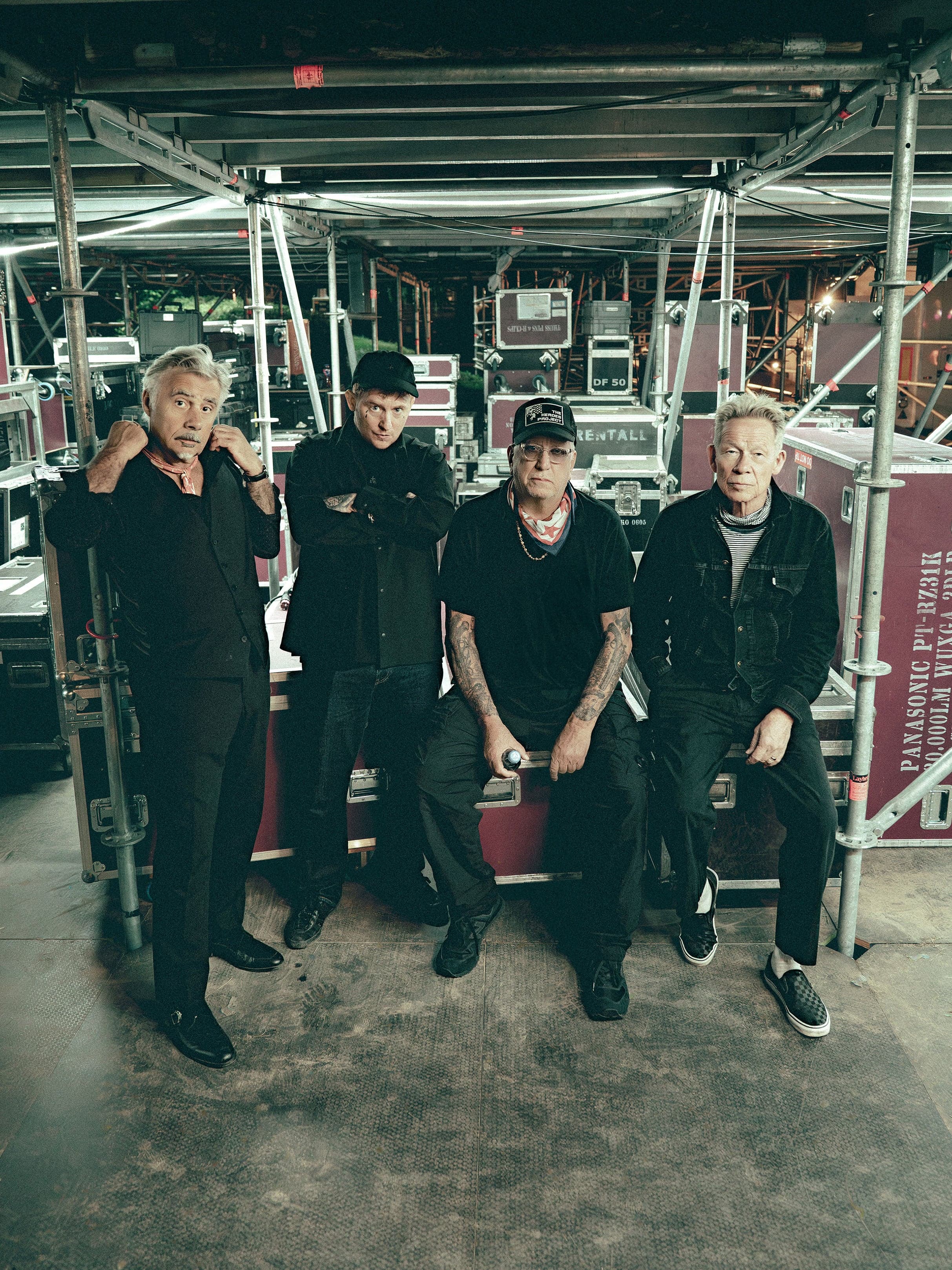 Sex Pistols (Steve Jones, Paul Cook, Glen Matlock) feat. Frank Carter · photo 1